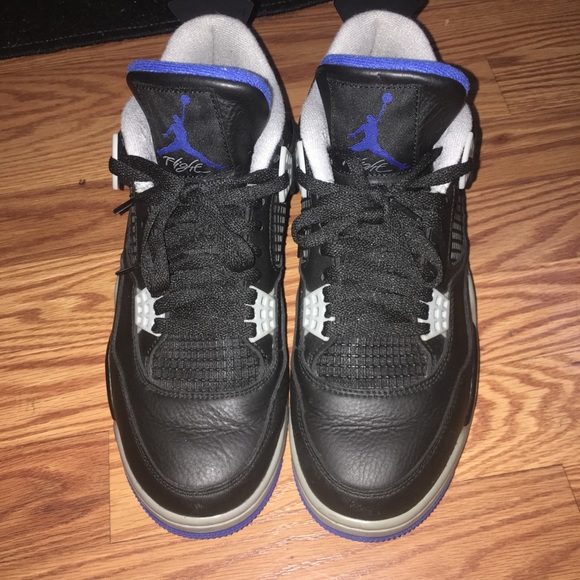 Jordan 4s - Picture 4 of 6